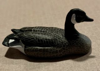 1:12 Scale 2008 Doug Guy Hand Carved And Hand Painted Canadian Goose/goslings 3
