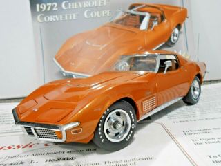 Danbury 1:24 1972 Corvette Coupe " Ontario Orange " W/ Papers