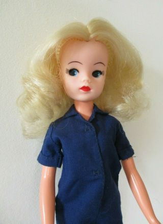 Lovely Vintage 1980s Blonde Sad Face Sindy Doll Vgc With Pretty Hair