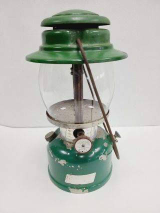 Vintage Coleman Green Lantern Model 635 Dated 2 - 72 February 1972 W Glass Globe