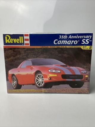 Revell 35th Anniversary Chevy Camaro Ss 1/25 Scale Plastic Model Kit 85 - 2380 (b)