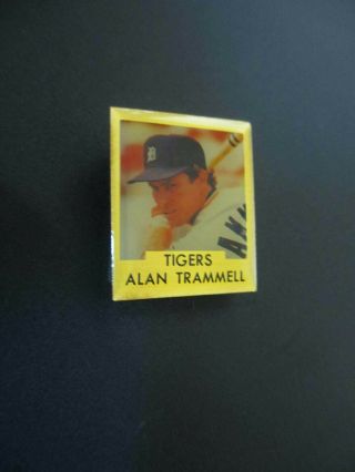 1991 Alan Trammell Detroit Tigers Photo Lapel Hat Pin With Stats