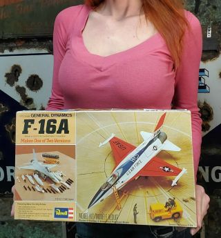 Vintage Revell F - 16a General Dynamics 1976 Plastic Model Kit 1/72 Scale H - 222
