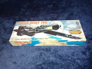 Focke - Wulf 190 Aurora Famous Fighters 1/4 " Scale Kit Complete Decals Dmg 