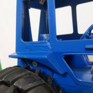 1/12 Ertl Farm Toy Ford 9600 Tractor Repaint 2