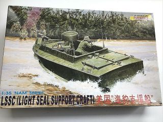 Dragon 1:35 Lssc,  " Light Seal Support Craft Plastic Model Kit 3301