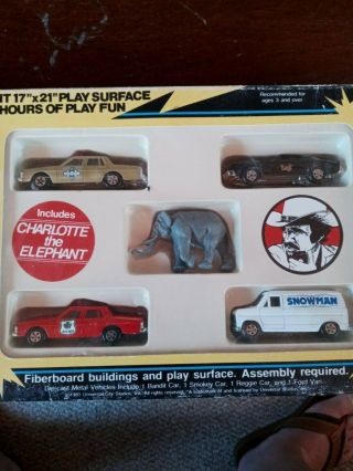 VINTAGE 1981 ERTL SMOKEY and the BANDIT 2 PLAY SET 1/64 car toy MIB COMPLETE 3
