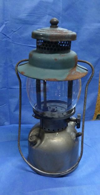 Vintage Coleman Lantern 242 B The Sunshine Of The Night With Globe