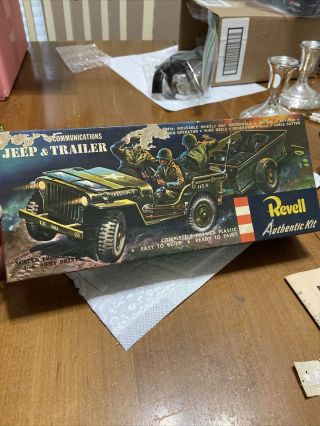 Revell H - 525 Us Army Radio Jeep & Communications Trailer Model Kit 1956