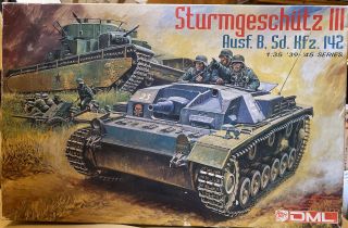 Sturmgeschutz Iii Ausf.  B,  Sd.  Kfz.  142 1:35 Model Kit By Dml 6008