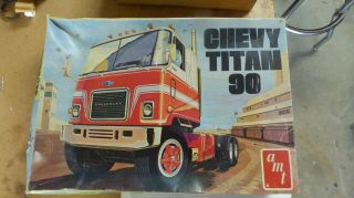 Amt T509 Chevy Titan 90 Builders Kit