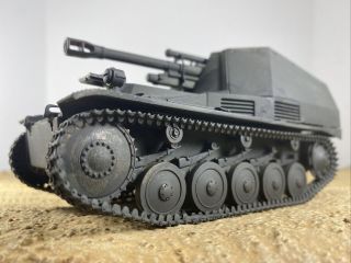 1/35 Built Wespe 105mm Howitzer On Panzer Ii Chassis German Tank Destroyer