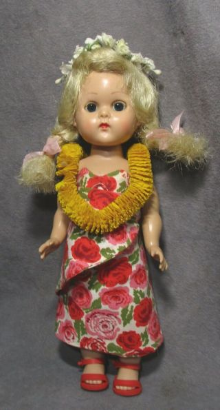 Vintage Vogue Ginny Doll - Blonde Bent - Knee Walker In Hawaiian Outfit W/sandals