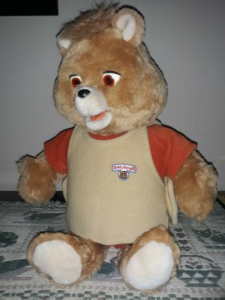 Vintage Teddy Ruxpin 1985 With 4 Cassetees And 4 Matching Books
