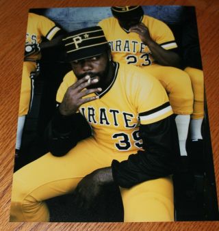 Dave Parker 1980 Pittsburgh Pirates Unsigned Color Photo 8x10 Smoking Cigarette