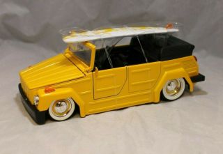 Jada Toys Rare 1:24 No Box 1973 Volkswagen Thing W/ Surfboard Yellow