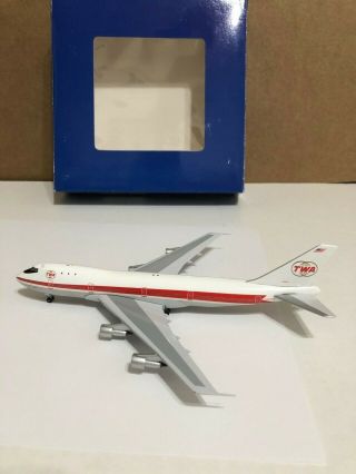 Bigbird Models 1:400 Trans World Airlines Boeing 747 - 131 N93101 " Twin Globes "