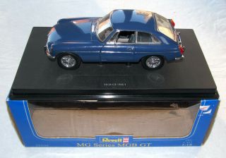 Revell 1/18 Mg Mgb Gt In Blue With Box Mgbgt