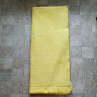 Vintage Fieldcrest Touch Of Class Acrylic Blanket Satin Trim Yellow 78x89 Full 2