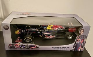 Minichamps 1/18 Red Bull Renault Rb8 Sebastian Vettel 2012 110120001