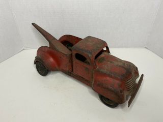 Scarce Red Lincoln Toys Canada Wrecker Truck Tow Truck Pressed Steel