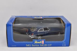 Revell 28508 Mg Series Mgb Gt Scale 1 - 18 Boxed On Stand
