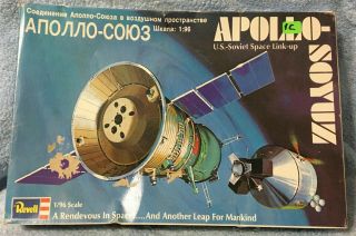 Revell Apollo Soyuz U.  S.  - Soviet Space Link - Up 1/96 - H - 1800 - July 4 Special