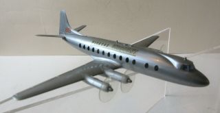 Wiking Modelle British Vickers Viscount Turbo Prop Airliner 1/200th Scale Model