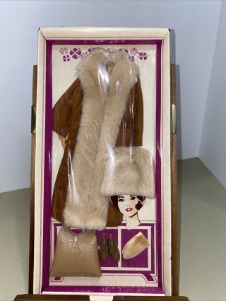 Vintage 1963 Lisa Littlechap Doll Fashion Fur - Trimmed Suede Coat 1415 Remco Mip