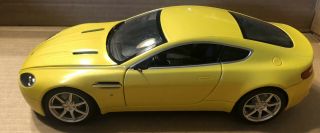Hot Wheels Aston Martin V8 Vantage Yellow 1:18 Scale Diecast