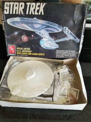 Older Amt Star Trek Uss Enterprise With Lights/sound Space Ship Set Model Kit