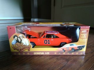 Johnny Lightning 1:25 General Lee 1969 Dodge Charger 2011 Dukes Of Hazzard