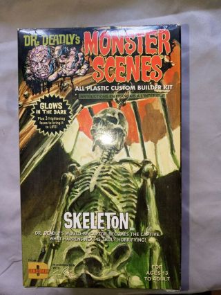 Moebius/dencomm Dr.  Deadlys Monster Scenes Skeleton Complete