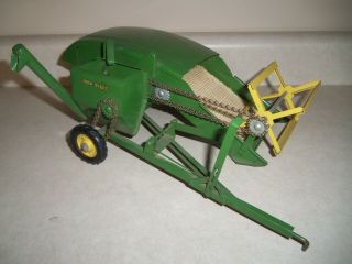 Ertl John Deere 12a Combine Vintage Farm Toy Eska