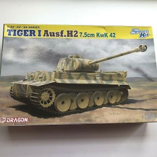 Dragon 1/35 Tiger I Ausf.  H2,  7.  5cm Kwk 42 Smart Kit 6683 - 1