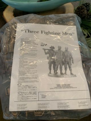 Three Fighting Men Vietnam Memorial Model Kit W/instructions 1/10th Scale