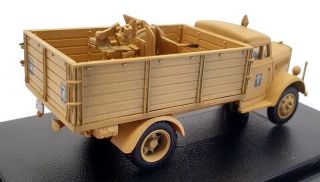 Hobby Master 1/72 Scale HG3911 - German Cargo Truck With 20mm Flak 38 2