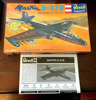 Revell 85 - 0230 Martin B - 57b Night Intruder Light Bomber Model Kit