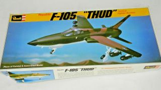 68 - 166 Revell 1/72nd Scale Republic F - 105 Thunderchief " Thud " Plastic Model Kit