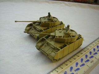 2 X Built Plastic Soldiers Company Ww2 German Military Panzer 4 Tanks Scale 1:72