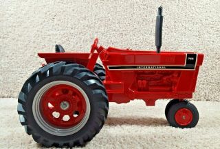 Scale Models 1/16 Scale Diecast International Harvester 766 Tractor Narrow Front