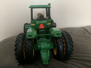 1/16 John Deere 9300 4x4 Tractor 2