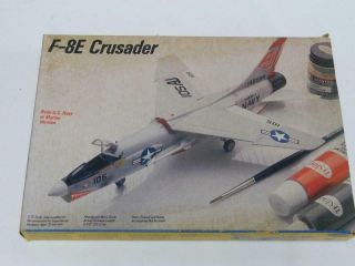 1/72 Testors F - 8e Crusader Us Navy Jet Plastic Model Kit 413 Complete