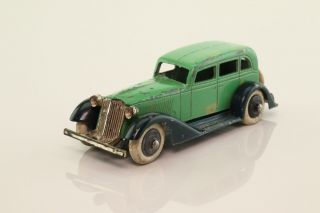 Tootsietoys; 1933 Graham - Paige Sedan; Light Green; V Good Unboxed