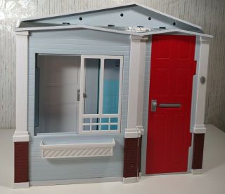 Mattel 2005 Barbie Totally Real Home Folding House W/sounds
