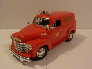 N 1/18 Mira Diecast Metal 1950 Chevrolet Panel Truck Boston Fire Dept.  Red