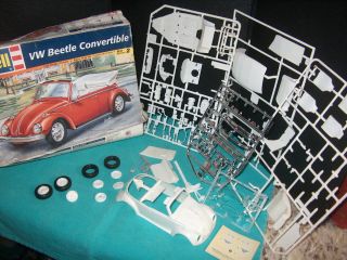 Revell Plastic Model Kit 1:25 Vw Beetle Convertible 1999 Open Box 85 - 2579