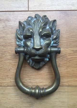 Vintage Solid Brass Lion Face Heavy Door Knocker - 9 " Long X 5 " Wide 1.  6kg