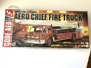 2001 Amt/ertl 1/25th Scale Model Kit American Lafrance Aero Chief Fire Truck