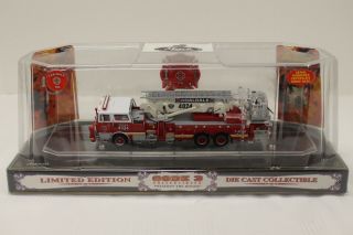 Code 3 Collectibles Coaldale,  Pa Mack 95ft Mid - Mount Ladder 4024